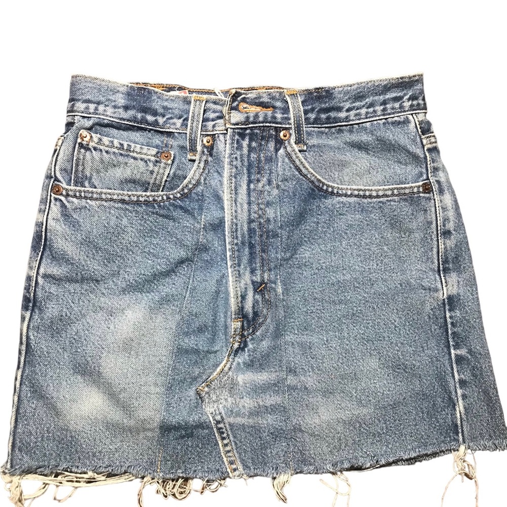 Levi’s Jean high waisted mini skirt